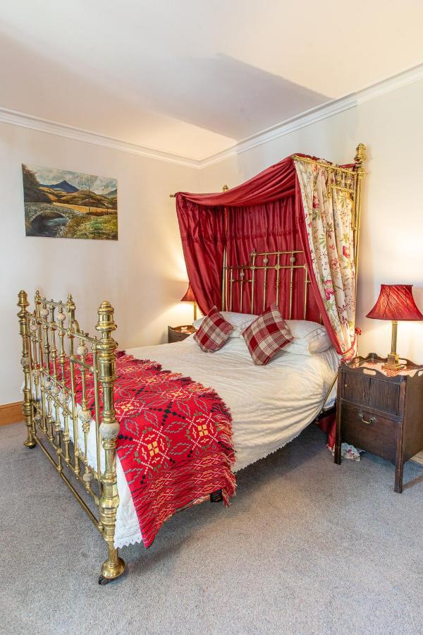 Taldraeth - Old Vicarage Guest House 펜린듀드리스 외부 사진
