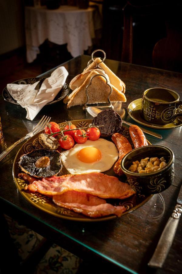 Taldraeth - Old Vicarage Guest House 펜린듀드리스 외부 사진