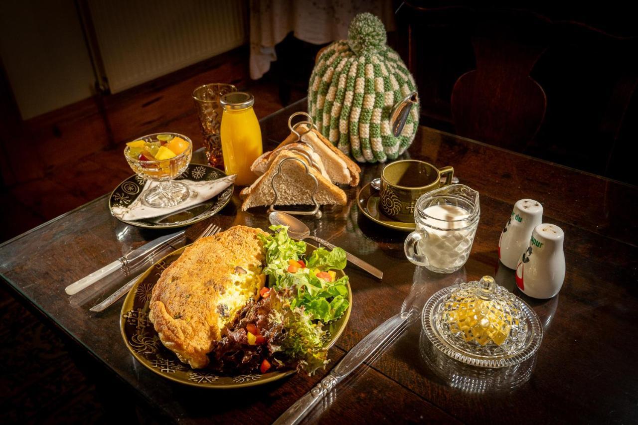 Taldraeth - Old Vicarage Guest House 펜린듀드리스 외부 사진